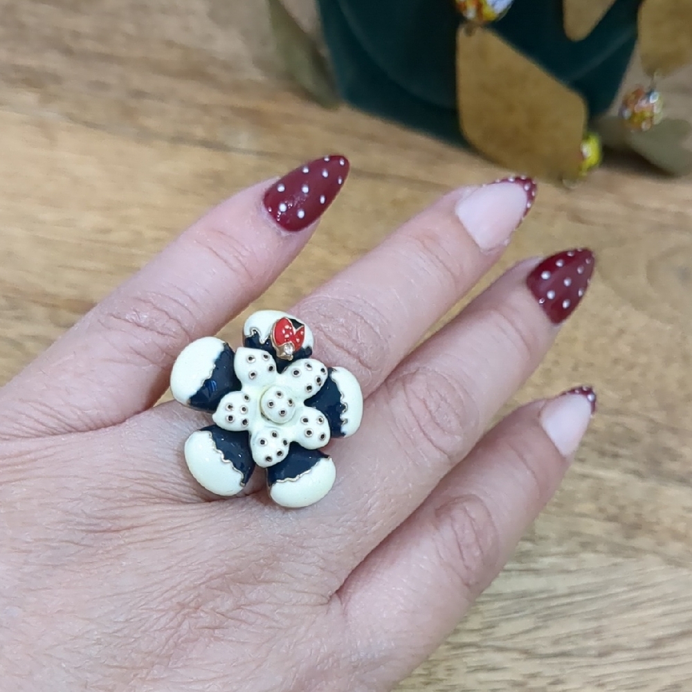HEIDI K Enamel Floral Ring